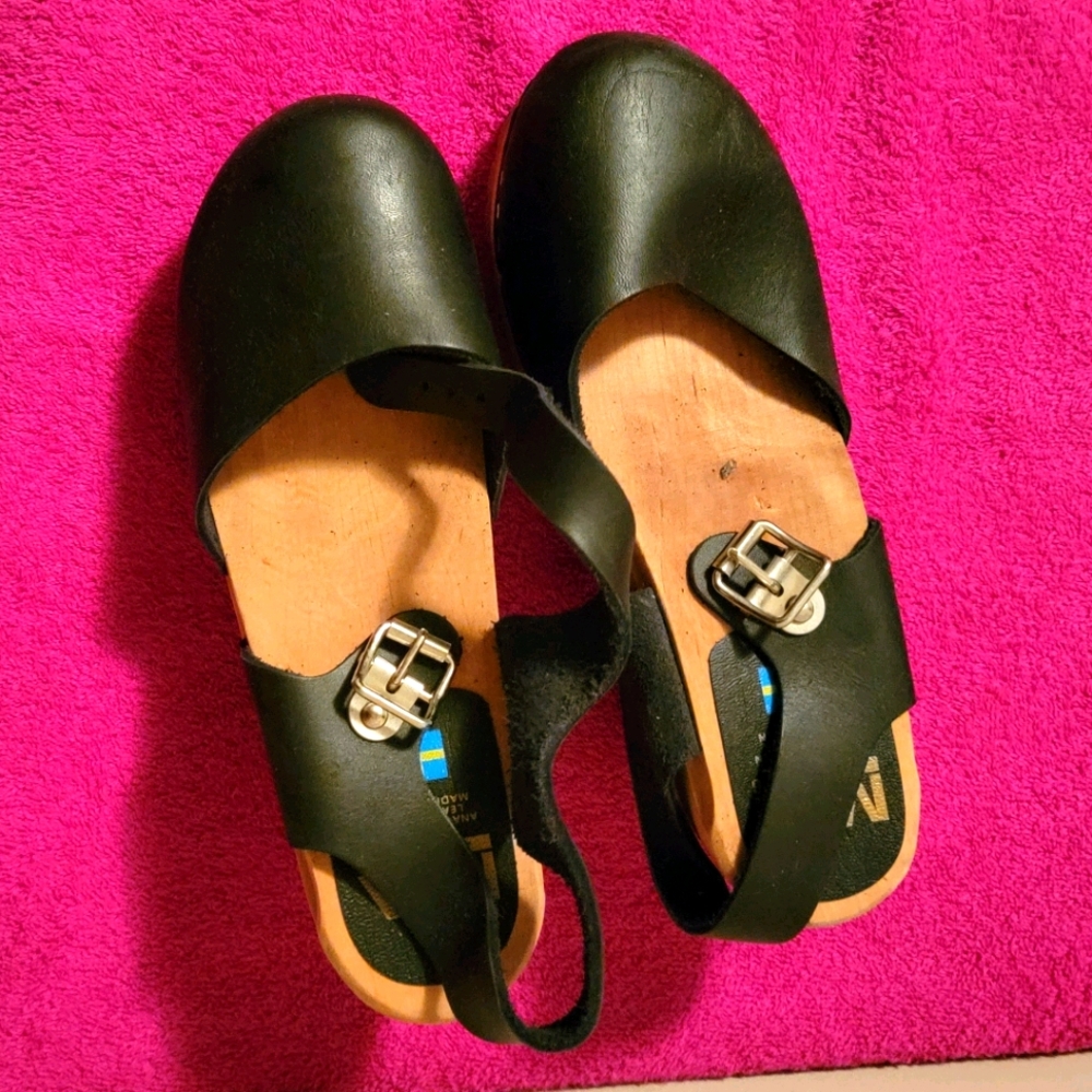 Women's Sandals Size 6